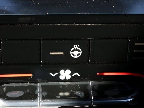 New 2025 Jeep Grand Cherokee Limited image 24