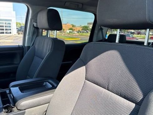 Used 2018 Chevrolet Silverado 1500 LT w/ All Star Edition AWD/4WD image 43