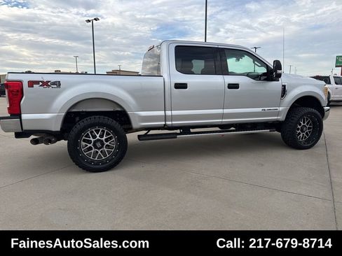 Used 2017 Ford F250 XLT w/ XLT Value Package image 25