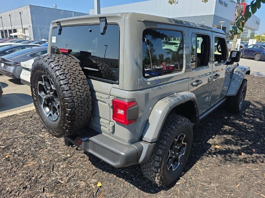 Used 2021 Jeep Wrangler Unlimited Rubicon 4xe w/ Cold Weather Group AWD/4WD image 2