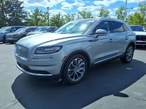 Used 2022 Lincoln Nautilus Reserve AWD/4WD image 3