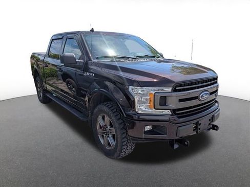 Used 2018 Ford F150 XLT w/ Equipment Group 302A Luxury AWD/4WD image 6