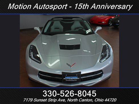 Used 2017 Chevrolet Corvette Stingray Coupe w/ 3LT Preferred Equipment Group image 4