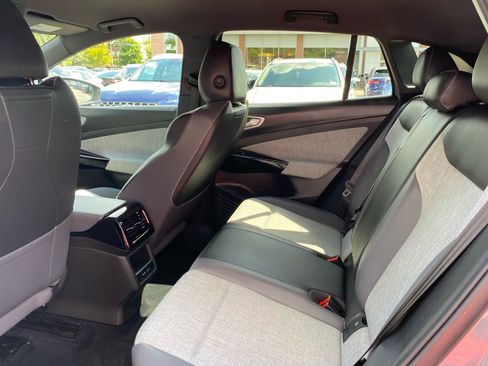 Used 2023 Volkswagen ID.4 Pro RWD image 19