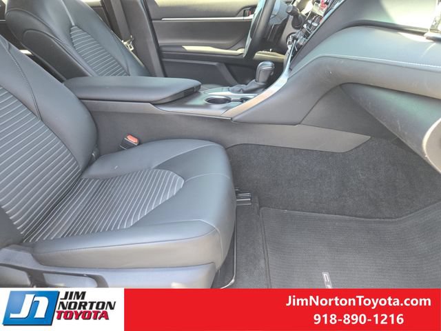 Used 2024 Toyota Camry SE FWD image 15