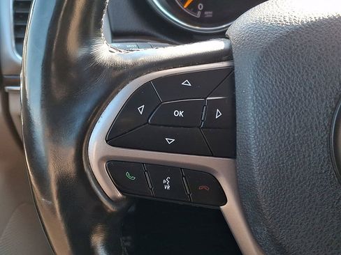 Used 2018 Jeep Grand Cherokee Limited image 21