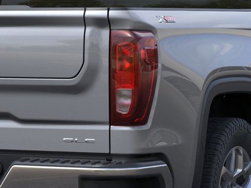 New 2026 GMC Sierra 1500 SLE image 11