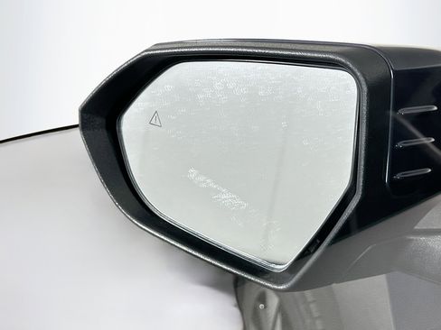 Used 2025 Hyundai Kona SEL FWD image 16