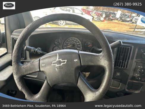 Used 2006 Chevrolet Express 2500 image 7