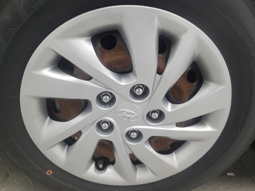 Used 2020 Hyundai Elantra SE FWD image 31