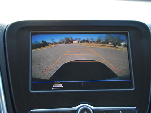 Used 2020 Chevrolet Equinox LT image 8