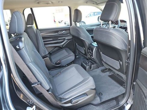 Used 2023 Jeep Grand Cherokee L Laredo image 24