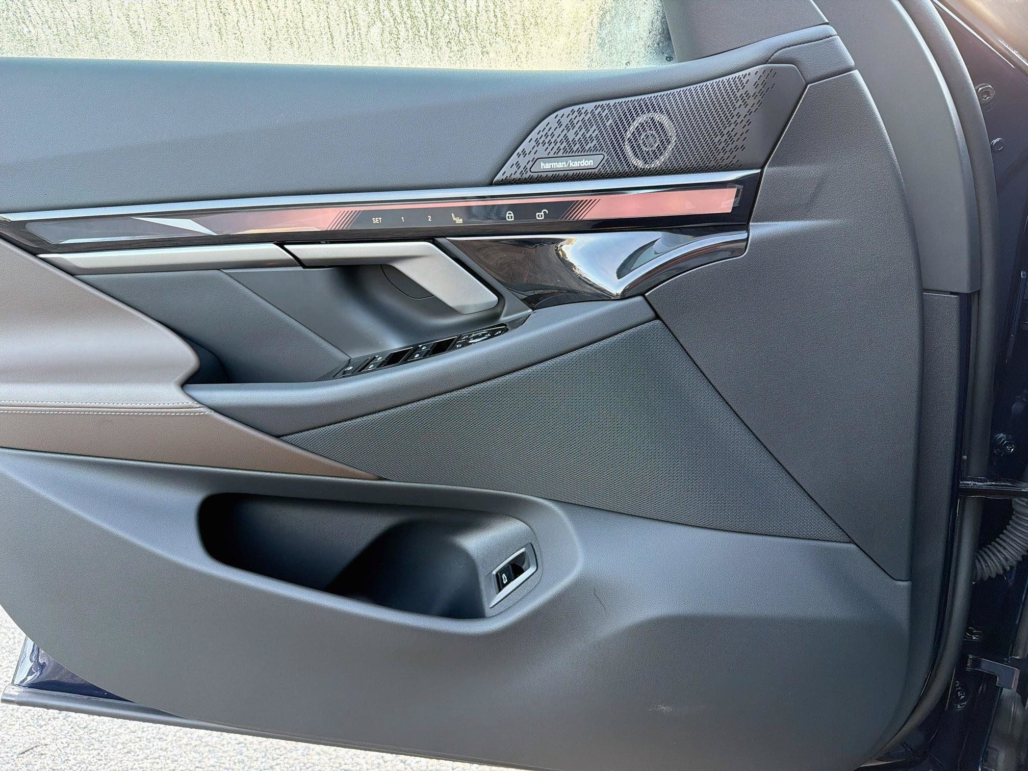 New 2027 BMW 530i RWD image 22
