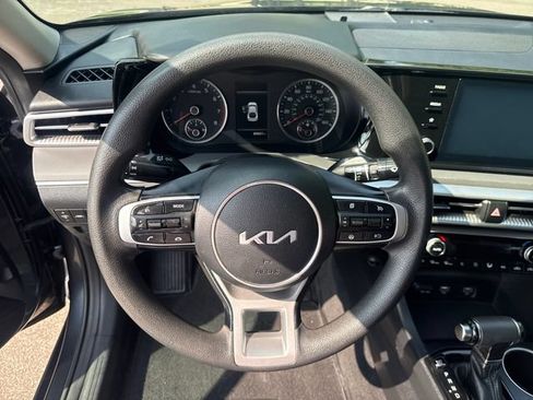 Used 2023 Kia K5 LXS FWD image 16