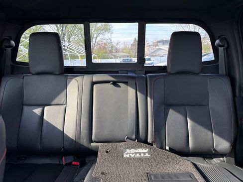 Used 2024 Nissan Titan PRO-4X w/ Pro-4x Convenience Package AWD/4WD image 57