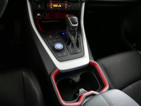 Used 2020 Toyota RAV4 TRD Off-Road image 24