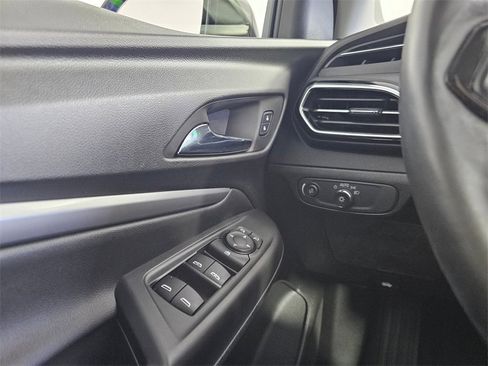 Used 2023 Chevrolet Bolt EUV Premier w/ Sun & Sound Package image 32