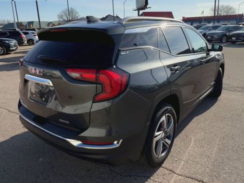Used 2021 GMC Terrain SLT image 8
