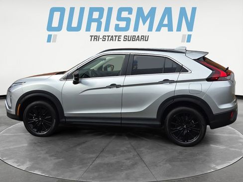Used 2024 Mitsubishi Eclipse Cross Black Edition image 3