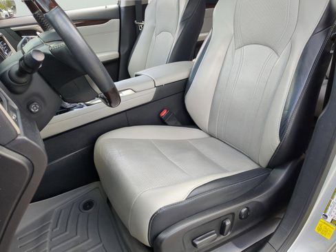 Used 2018 Lexus RX 350 FWD w/ Premium Package image 28