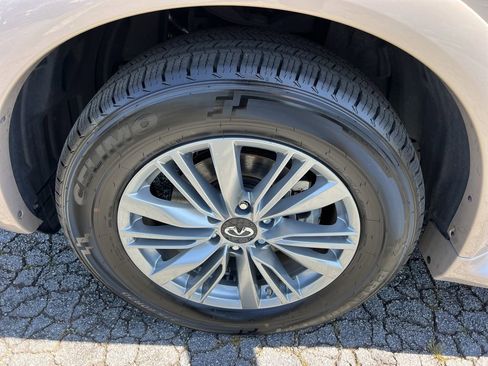 Used 2023 INFINITI QX80 Luxe w/ Cargo Package image 9