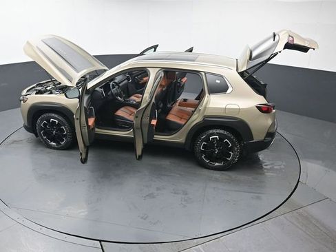 Used 2023 MAZDA CX-50 Meridian Edition w/ Apex Package image 44