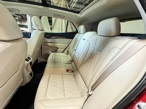 Used 2022 Buick Envision Avenir w/ Technology Package II image 23