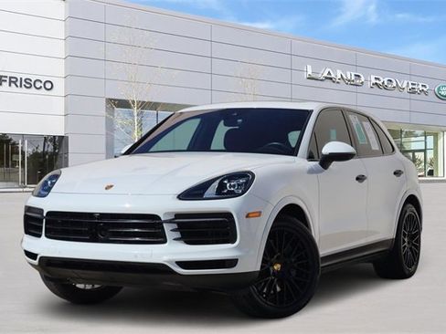 Used 2023 Porsche Cayenne image 1