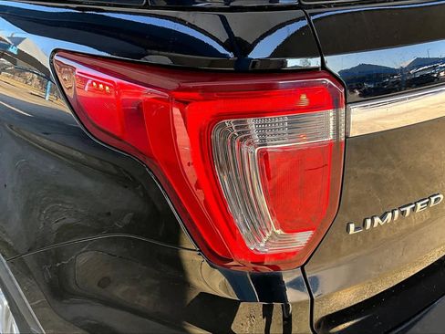 Used 2016 Ford Explorer Limited image 28