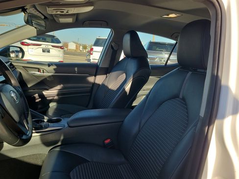 Used 2023 Toyota Camry SE image 15