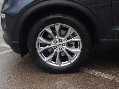 Used 2023 Ford Explorer Limited w/ Equipment Group 301A image 30