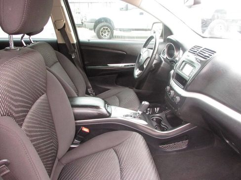 Used 2013 Dodge Journey American Value Package w/ Flexible Seating Group FWD image 31