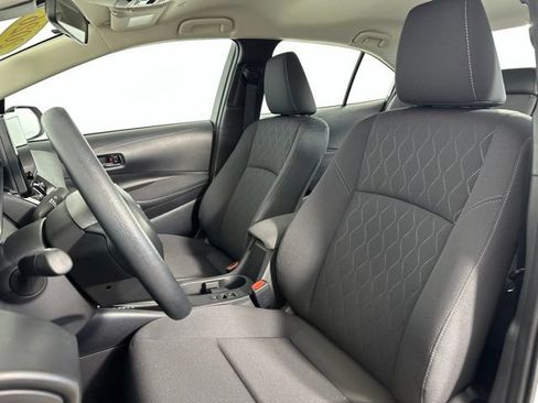 Used 2026 Toyota Corolla LE FWD image 17