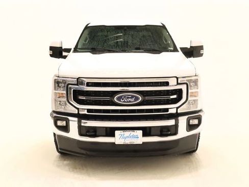 Used 2021 Ford F250 Lariat w/ Lariat Value Package AWD/4WD image 3