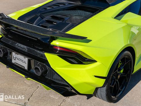 Used 2023 Lamborghini Huracan Tecnica image 18
