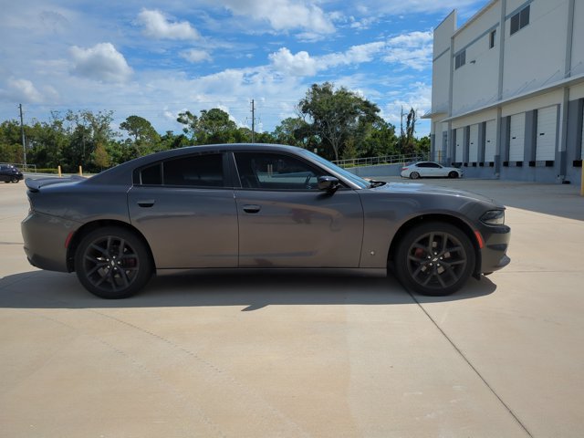 Used 2020 Dodge Charger SXT w/ Blacktop Package RWD image 4