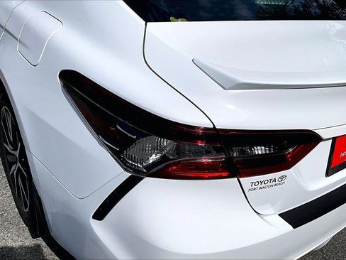 Used 2023 Toyota Camry SE image 20