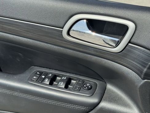 Used 2021 Jeep Grand Cherokee Laredo X RWD image 22