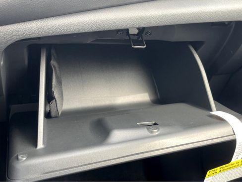 New 2025 Nissan Versa S w/ Trunk Package image 28