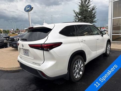 Used 2021 Toyota Highlander Limited AWD/4WD image 6