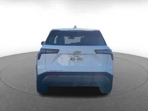 Used 2025 Chevrolet Equinox LT image 12