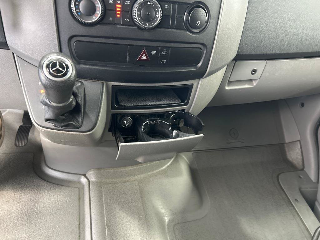 Used 2016 Mercedes-Benz Sprinter 2500 image 19