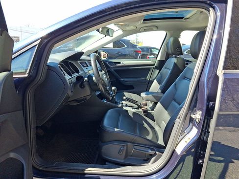Used 2017 Volkswagen Golf Wolfsburg Edition FWD image 16