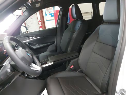 New 2026 BMW X1 xDrive28i w/ Technology Package image 17