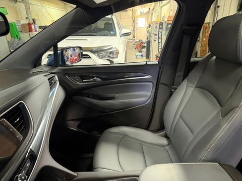 Used 2024 Buick Enclave Essence w/ Experience Buick Package image 30