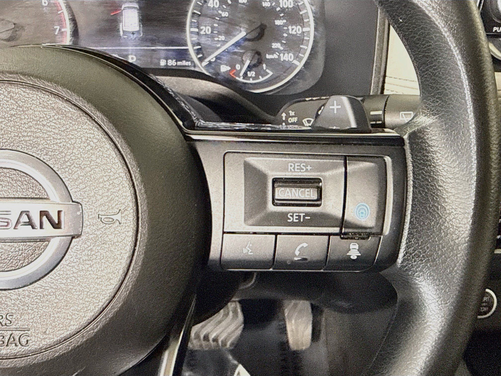 Used 2021 Nissan Rogue SV AWD/4WD image 15