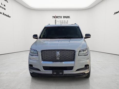 Used 2024 Lincoln Navigator L Reserve AWD/4WD image 8