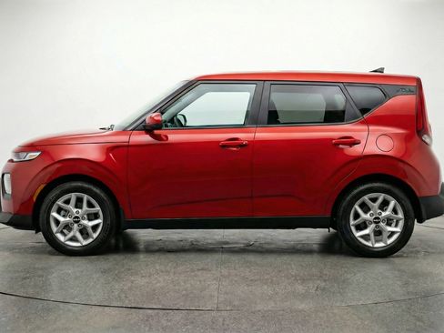 Used 2025 Kia Soul LX w/ LX Technology Package image 5