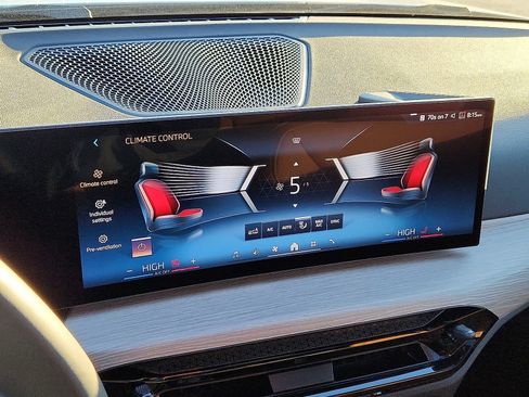 Used 2025 BMW 230i xDrive 230i xDrive w/ Convenience Package image 14