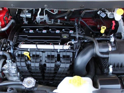 Used 2018 Dodge Journey SE w/ Popular Equipment Group FWD image 8